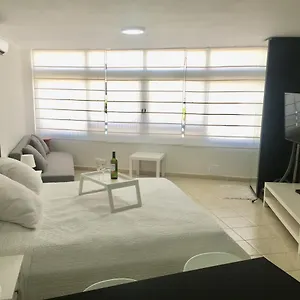 studio-los-cristianos-beach.in-canary-islands.com/
